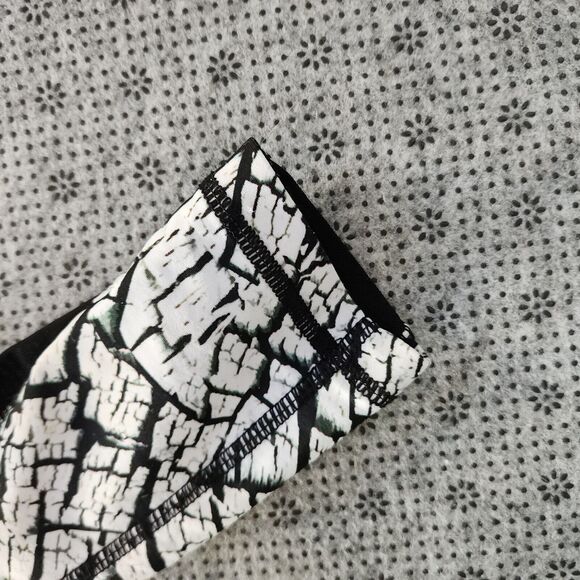 2 Pairs Girl's Size Exercise Leggings Size Small - Picture 6 of 16